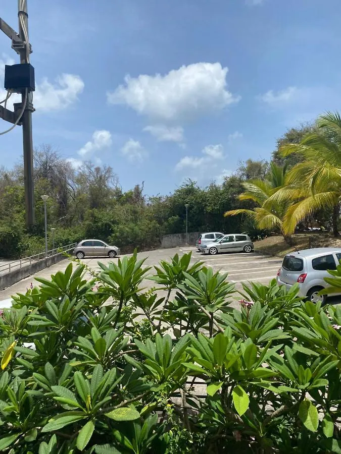 **  Le Mahogany Rouge Hotell Sainte-Anne Martinique